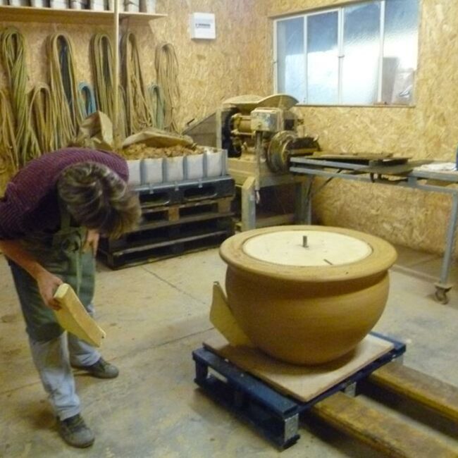 fabrication poterie travailler l'argile